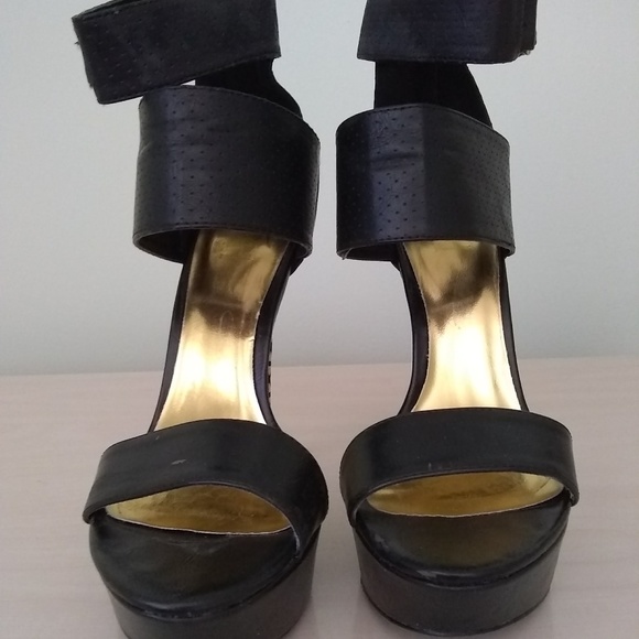 Shoes - Picture 6 of 6